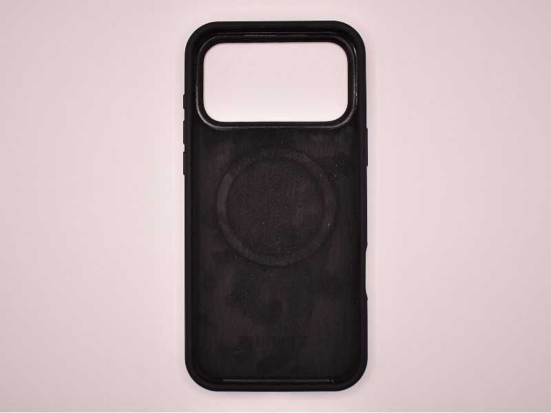 iPhone 17 Pro Max • Czarne Etui • MagSafe • Twarda, Wytrzymała Ochrona