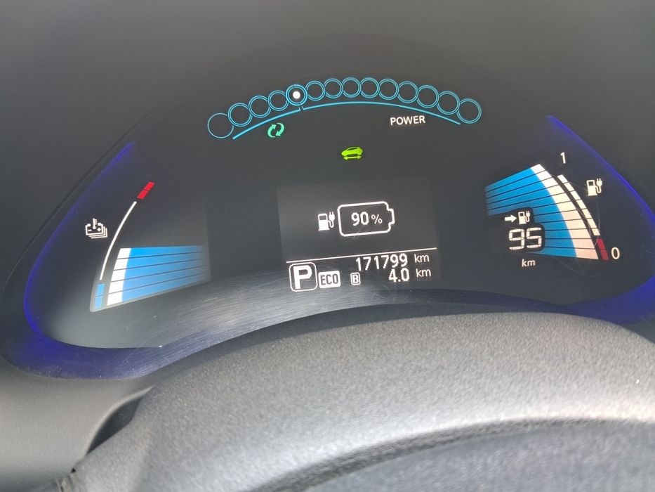 Nissan leaf 2013