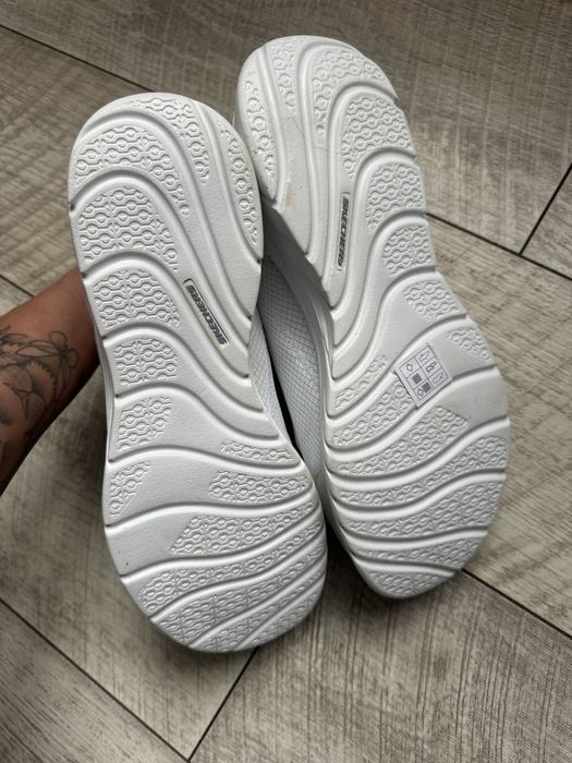 Skechers Max Cushioning Endeavou ( 41 р ) 27 см Нові