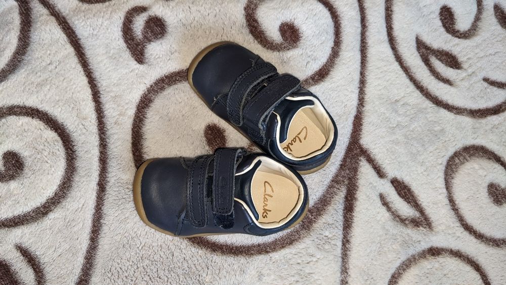 Взуття туфлі дитячі clarks