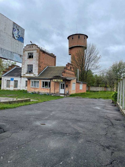 Продається нежитлове приміщення магазин в м. Заводське