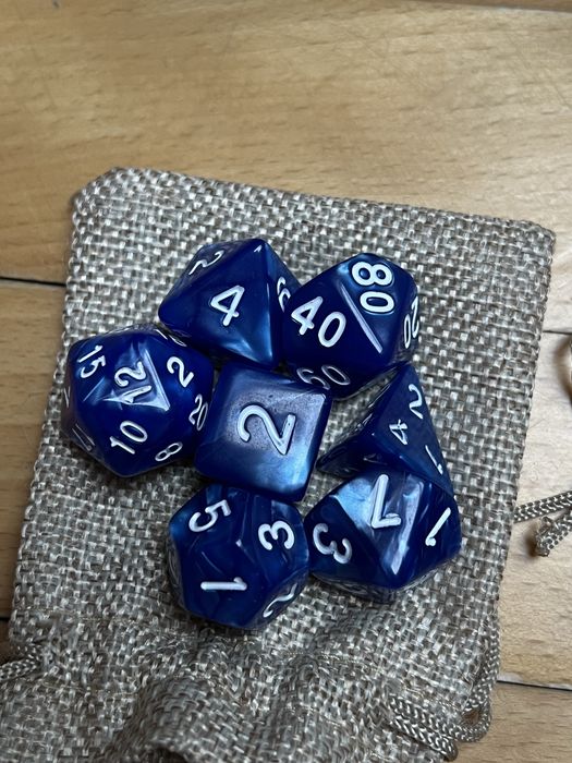 Дайси для гри в Підземелля і Дракони