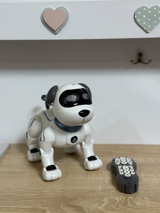 Интерактивная робот-собачка с пультом