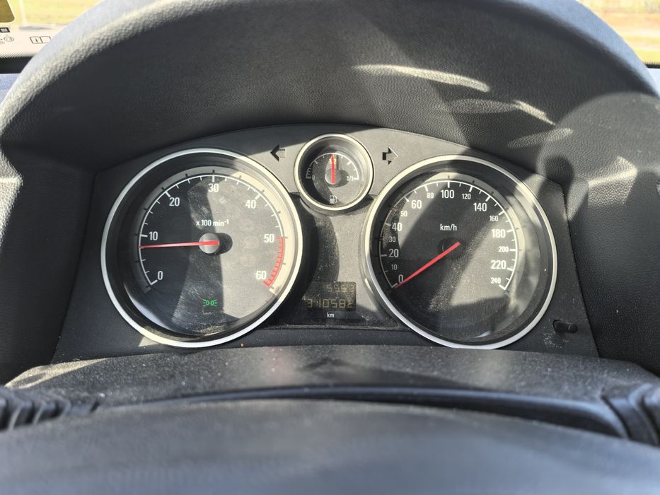 Astra H 1.9 cdti