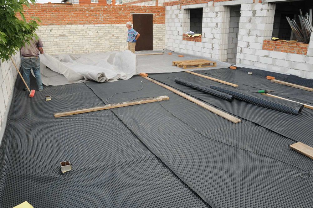 Шиповидна мембрана для фундаменту. Ізоліт, Drainfol. В наявності