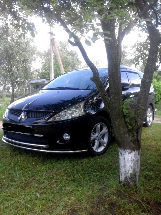Mitsubishi Grandis 2007 (автомат)