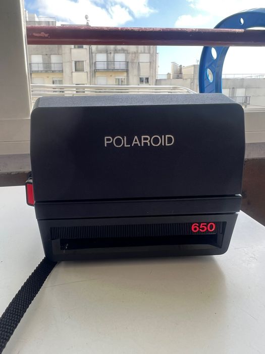 Polaroid 650 Camera64750710684418122