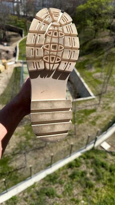 Botas de cano médio beges 38