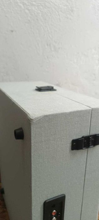 Вініловий програвач Crosley Voyager для всіх платівок пластинок