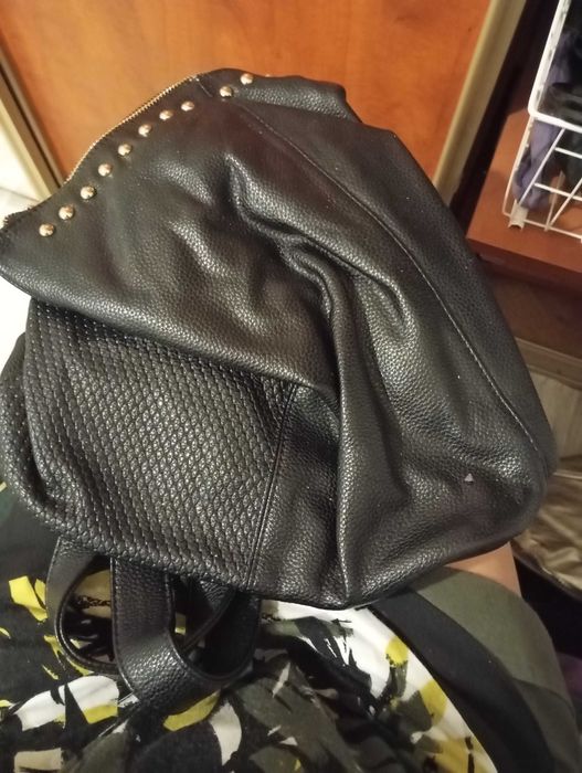 Czarny mały plecak Damski