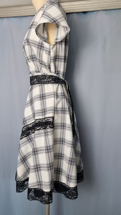 Sukienka na  lato w kratkę,roz.36/38/40