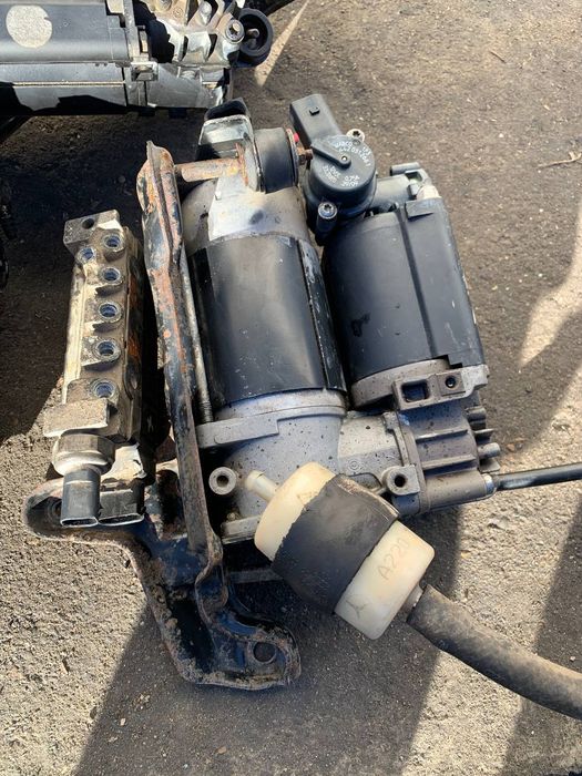 Компресор пневмо w220, w211 e270 e280 e320 s400 s320 s500