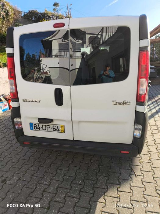 Renault Trafic 2.0 dci 6 Lugares 6 Velocidades