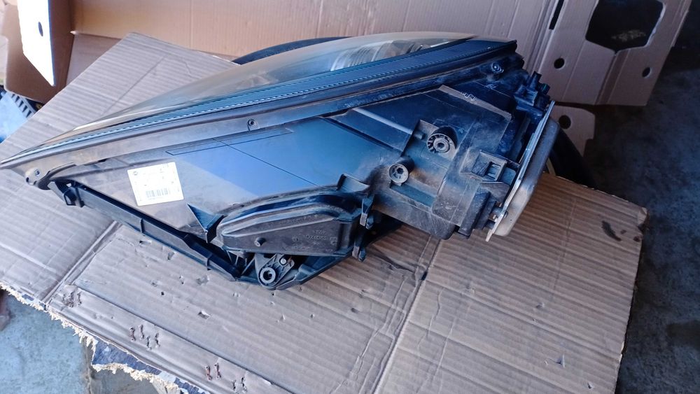 Фара передняя правая Porsche Panamera Панамера 970 Запчасти
