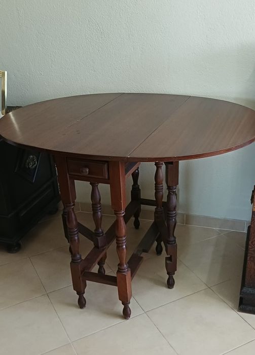 Mesa oval dobrável 1,10 m