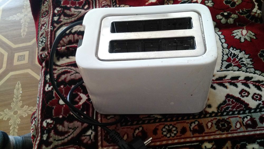 emerio to121342 Тостер Германия оригинал (под ремонт)