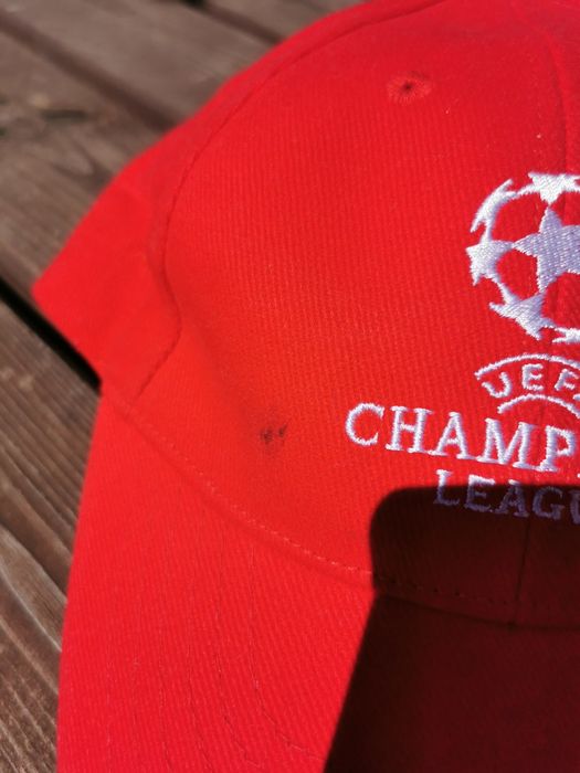 Czapka z daszkiem Champions league