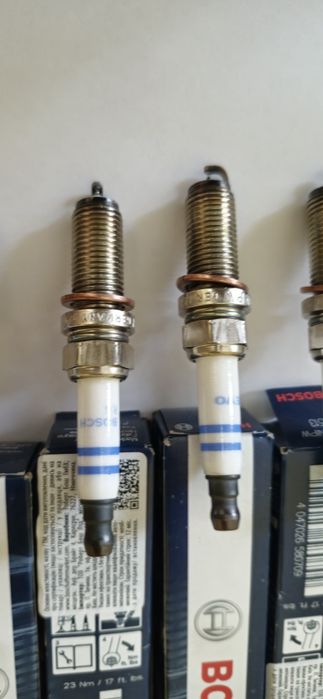 Свічка запалювання Bosch 0242140568