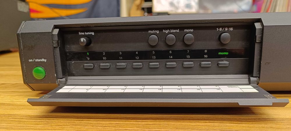 AM/FM тюнер Braun Atelier T2