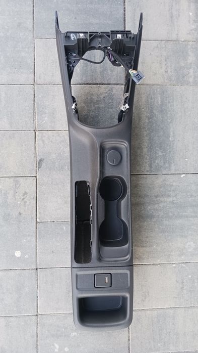 Tunel środkowy Astra K EUROPA