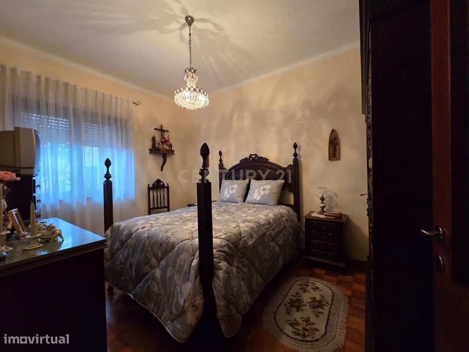 Arrendado | Andar Moradia T2 | Terraço | S. Mamede de Infesta | Invest