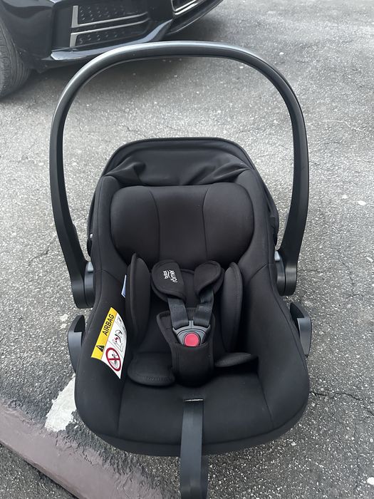 Автокрісло Britax-Romer Baby + адаптери для каляски
