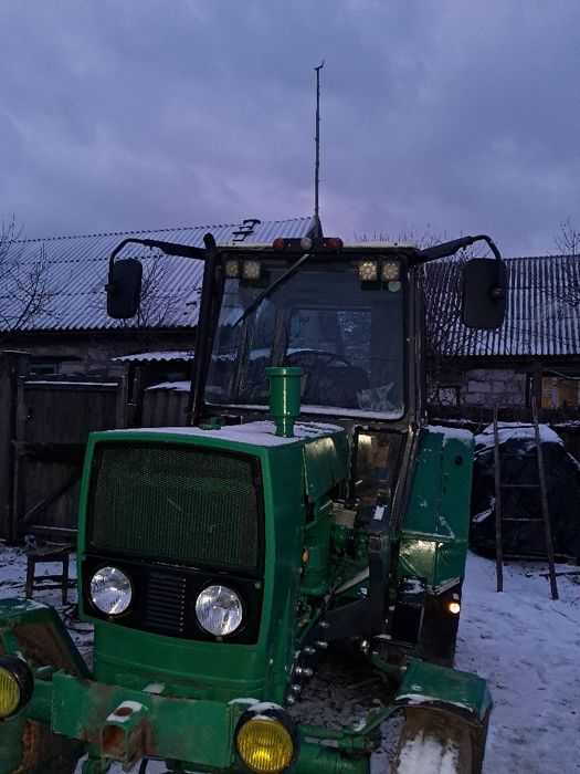 Продам трактор юмз все працюе, більше інформації по телефону