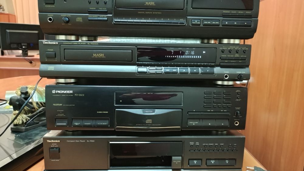 Cd програвач Technics sl-pg 570A /440А пульт