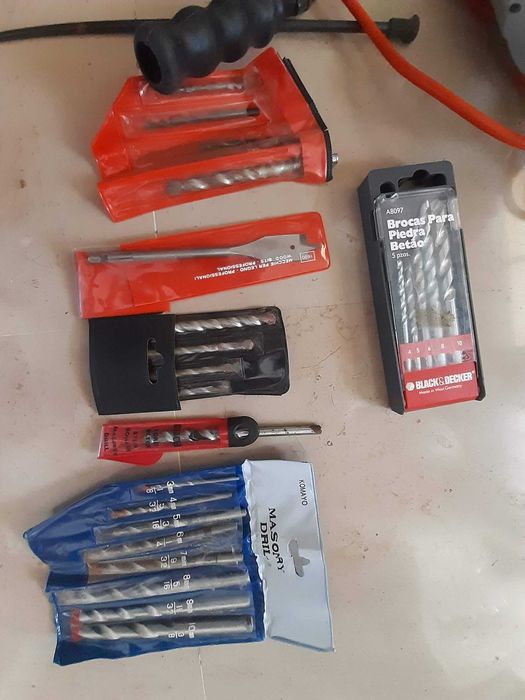 Black+Decker F13P2S-F11, vintage, com vários acessórios