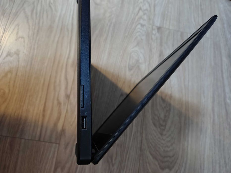 DELL Latitiude E5550 i5-5300, 8GBRAM, 224GB SSD