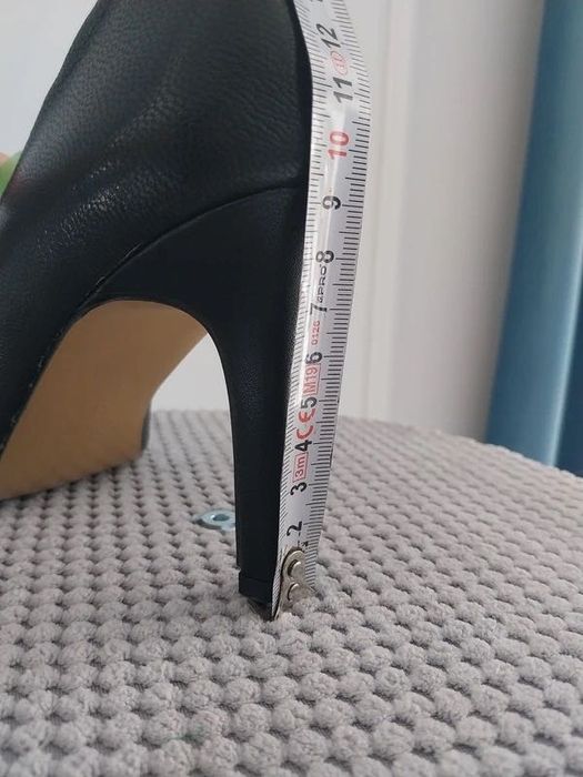 Eleganckie szpilki LASOCKI 37 – czarne, klasyka