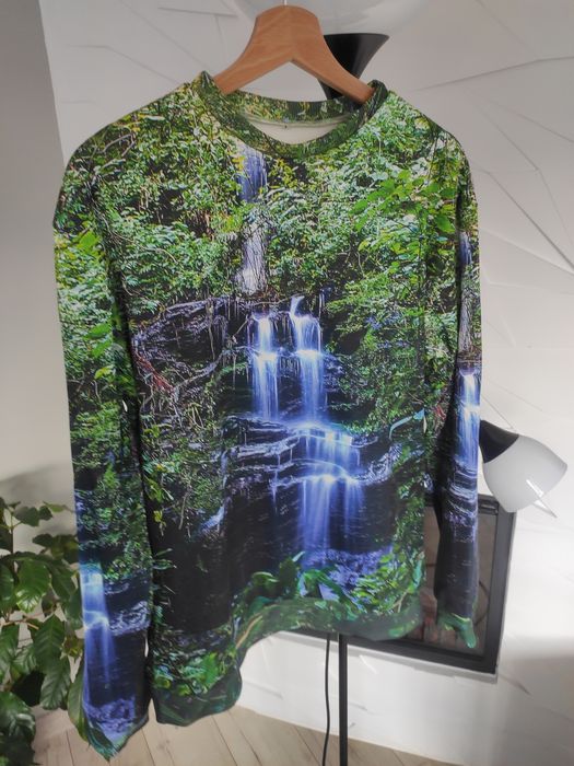 Bluza z nadrukiem wodospad zielona