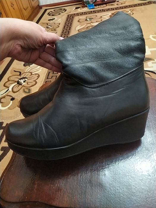 Зимові шкіряні сапожки