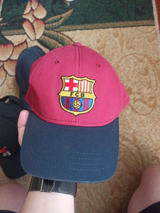 Кепки barcelona, tommy,tommy hilfiger, cayler sons