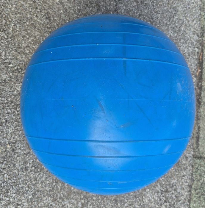 Med ball 2kg 22cm średnicy