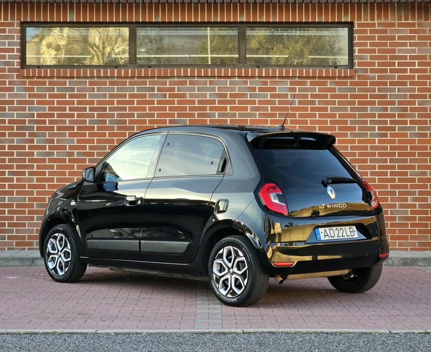Renault Twingo 1.0 SCe — photo 3