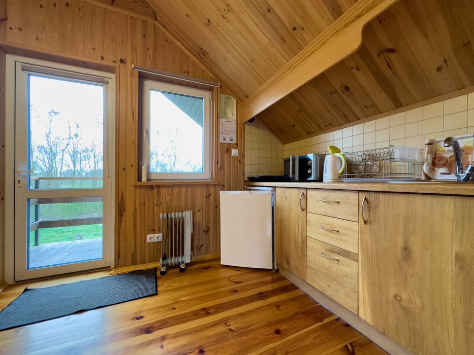 Продаж готелю в с.Підманове, Волинська область поруч з озером Світязь.