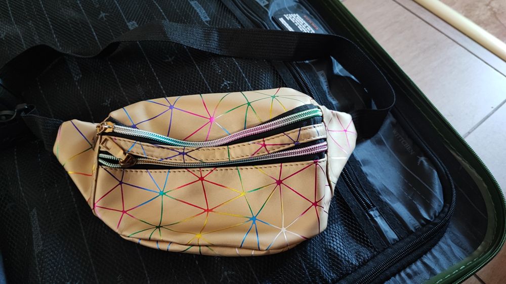 Saszetka,nerka złota