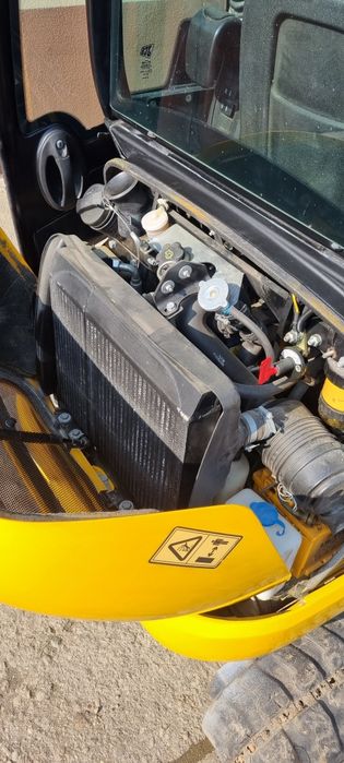 Sprzedam Piękną Minikoparkie JCB 8020