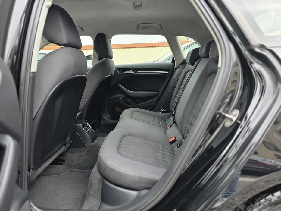 AUDI A3 SPORTBACK S LINE 1.6TDI 110CV "LOOK RS3" S-TRONIC