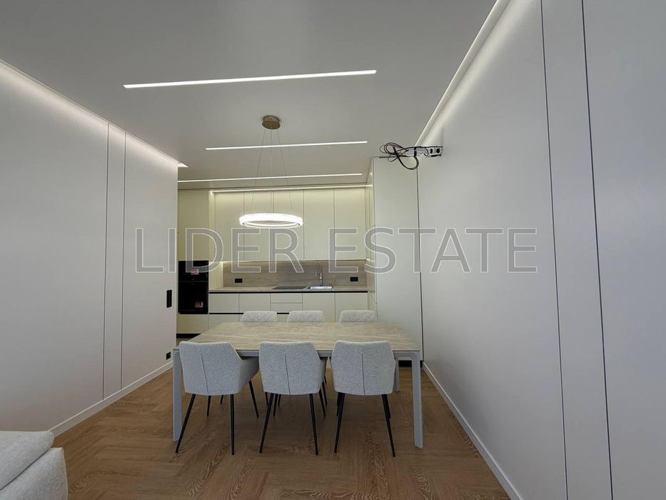 Продаж 2-кімнатної квартири в ЖК Uzh Towers | Слов'янська набережна, Ужгород