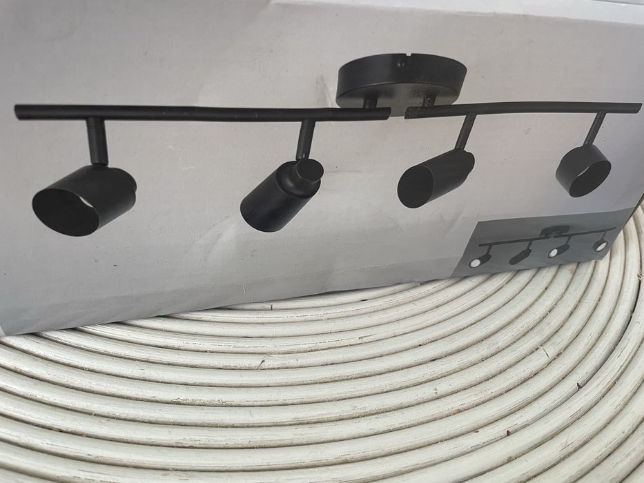 Plafon / Calha de Teto com 4 Spots Ajustáveis – Inspire (Preto)