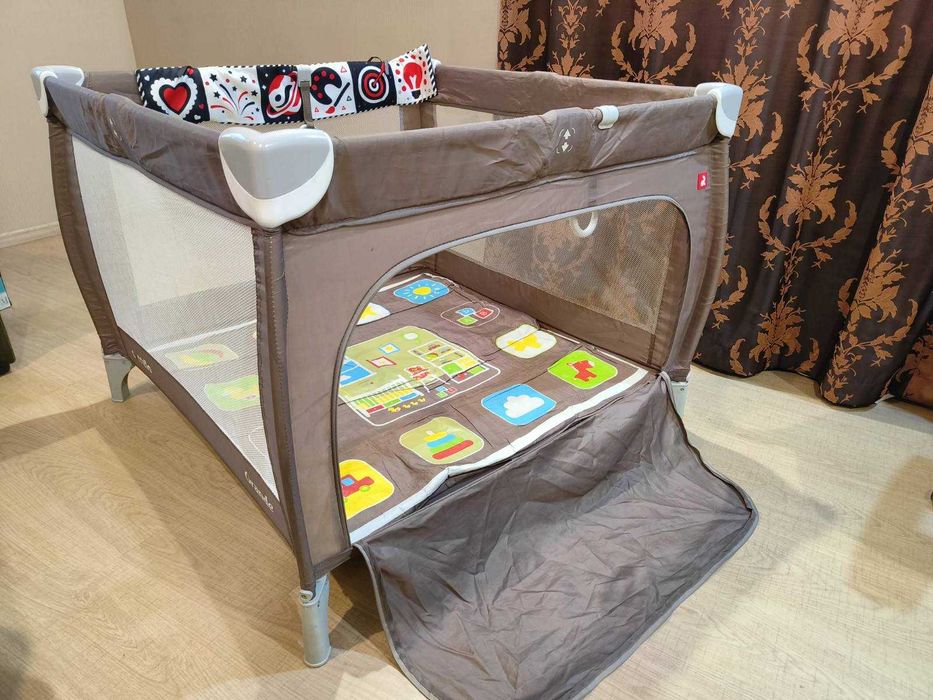 Манеж розкладний