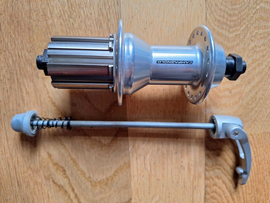 Rowerowe piasty CAMPAGNOLO (przód, tył) nowe