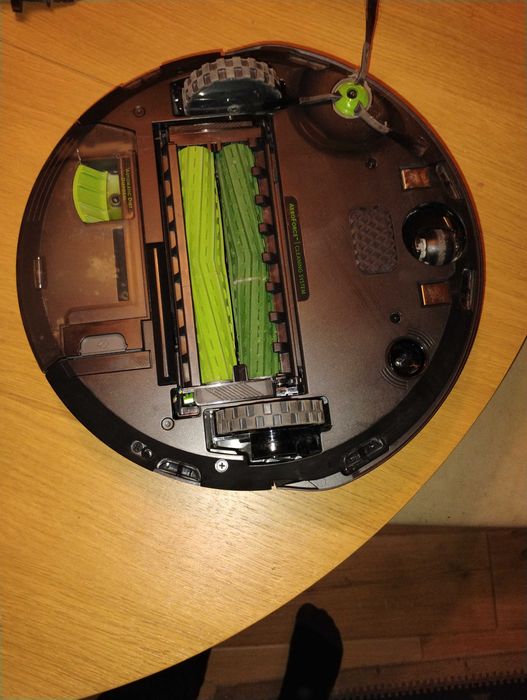 iRobot Roomba J7+