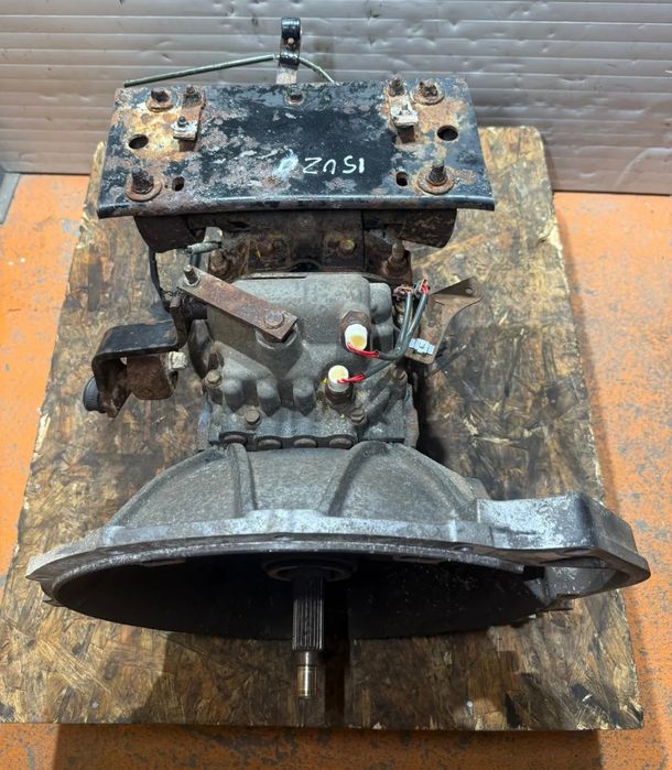 Caixa de Velocidades Isuzu NKR Ref: 897260-3250/4JH1