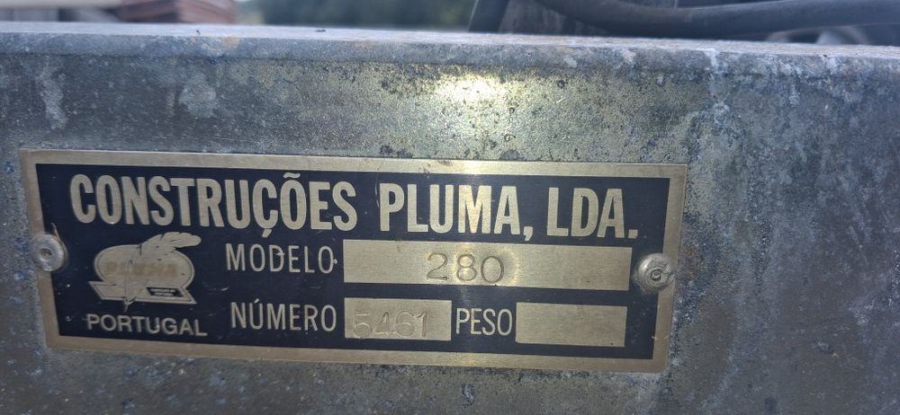 Caravana pluma 280