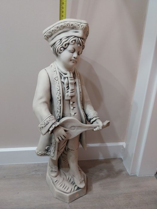 Estatueta louça "trovador"