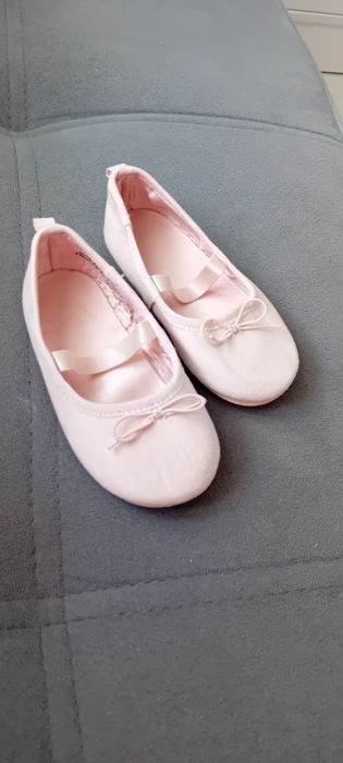 Balerinki dziewczęce H&M rozm. 22