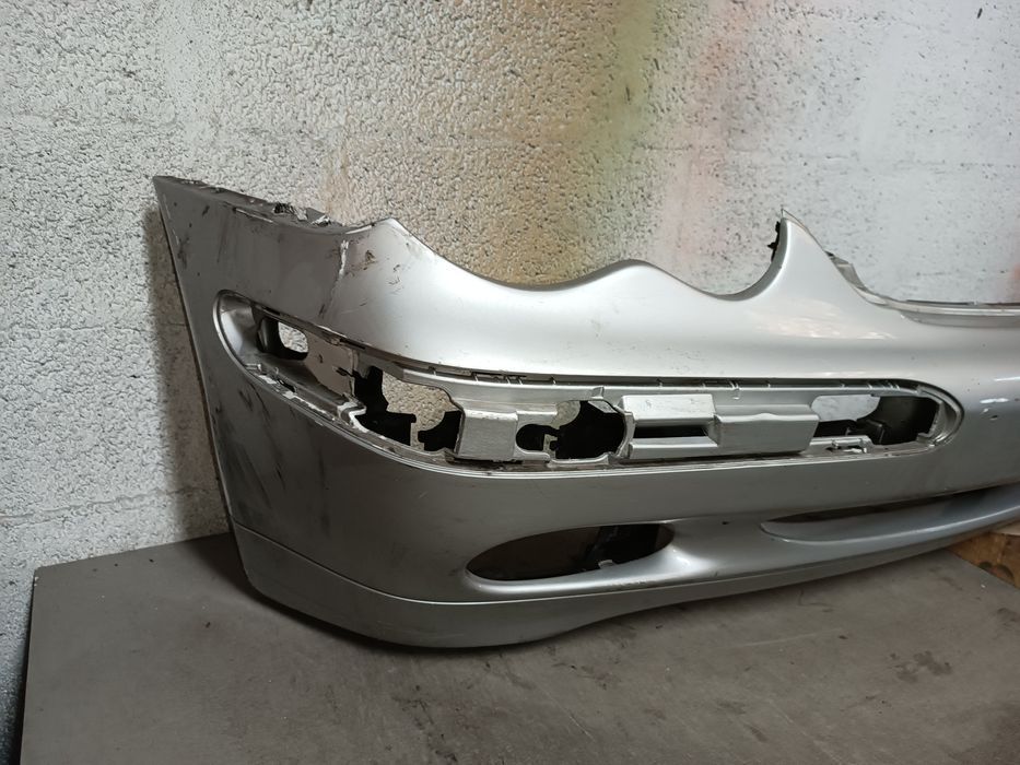 Vendo parachoque de frente Mercedes Benz Classe W203 ano 1998/2004